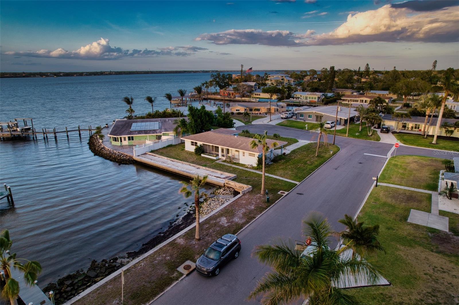 Image 13 of 14 For 210 21st Street Ne