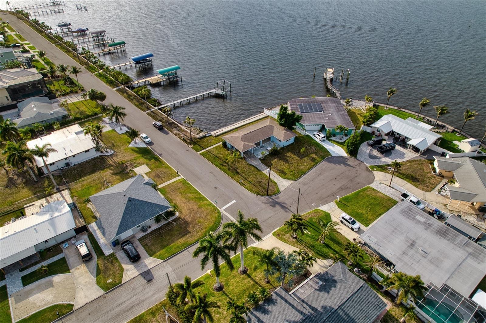 Image 4 of 14 For 210 21st Street Ne