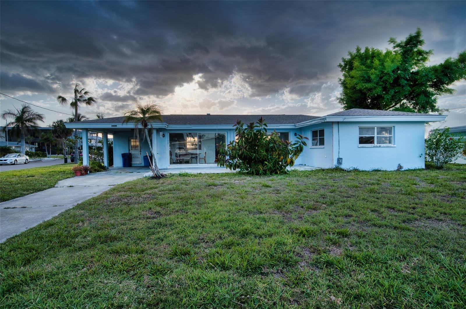 Image 8 of 14 For 210 21st Street Ne