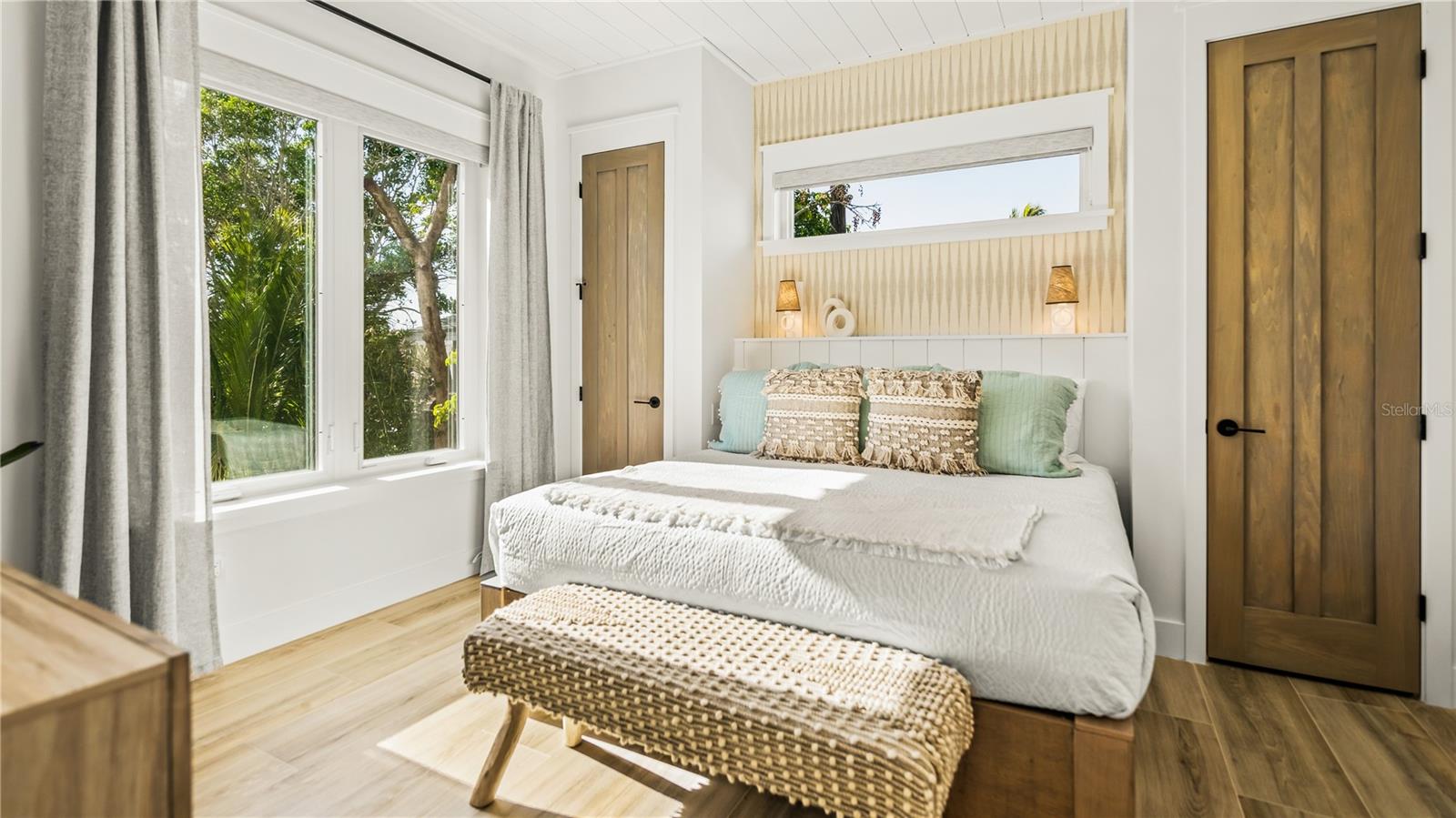 Image 43 of 82 For 6536 Peacock Road