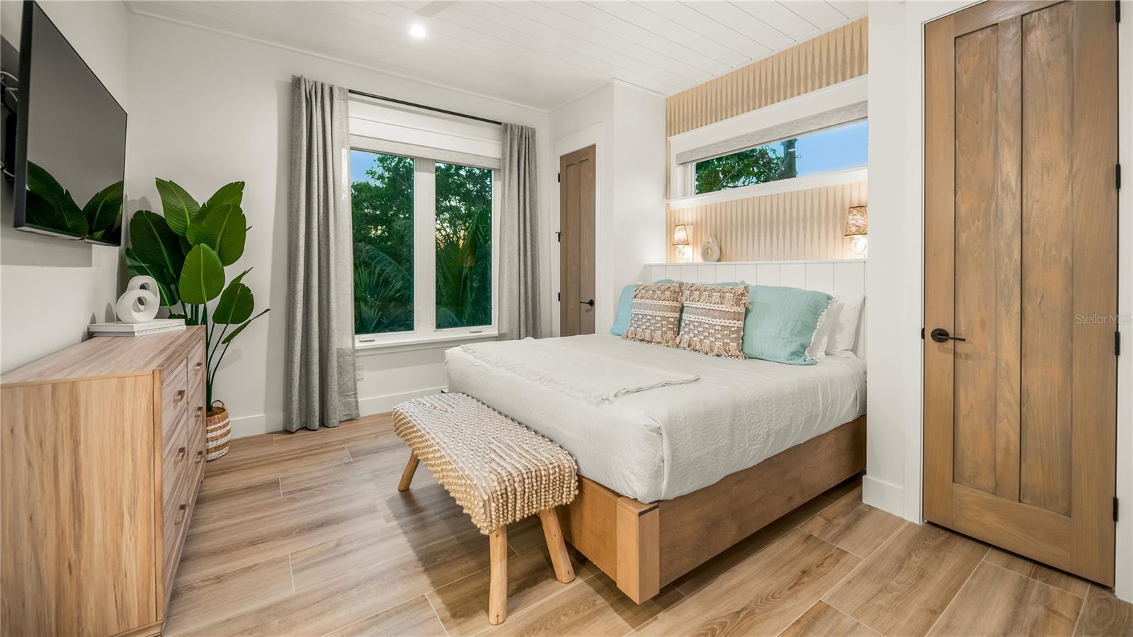 Image 53 of 82 For 6536 Peacock Road