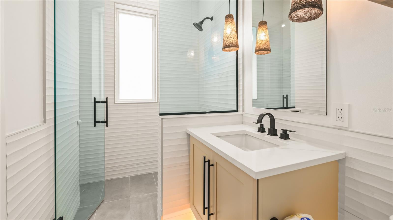 Image 62 of 82 For 6536 Peacock Road