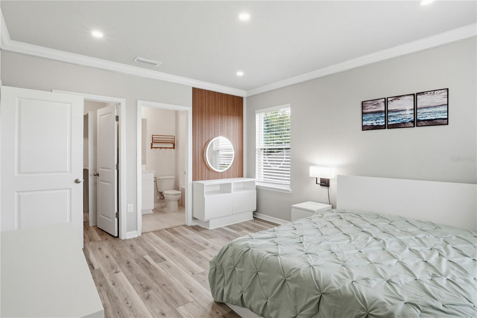 Image 13 of 46 For 813 161st Street E