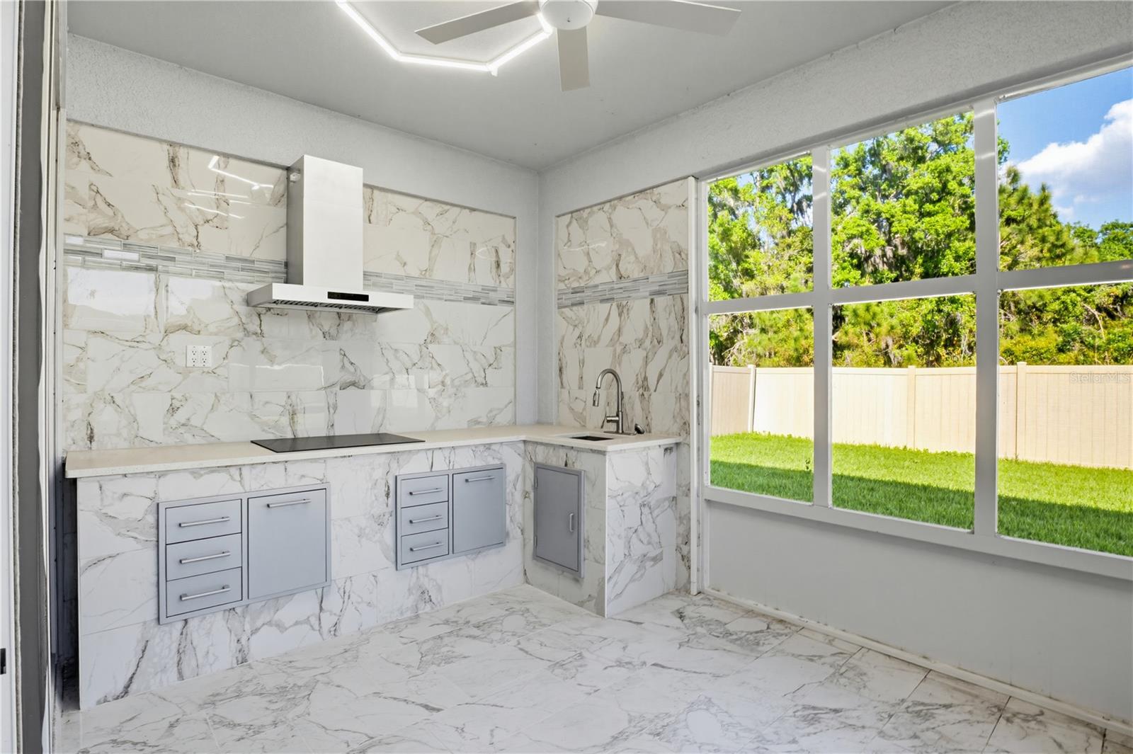 Image 14 of 46 For 813 161st Street E