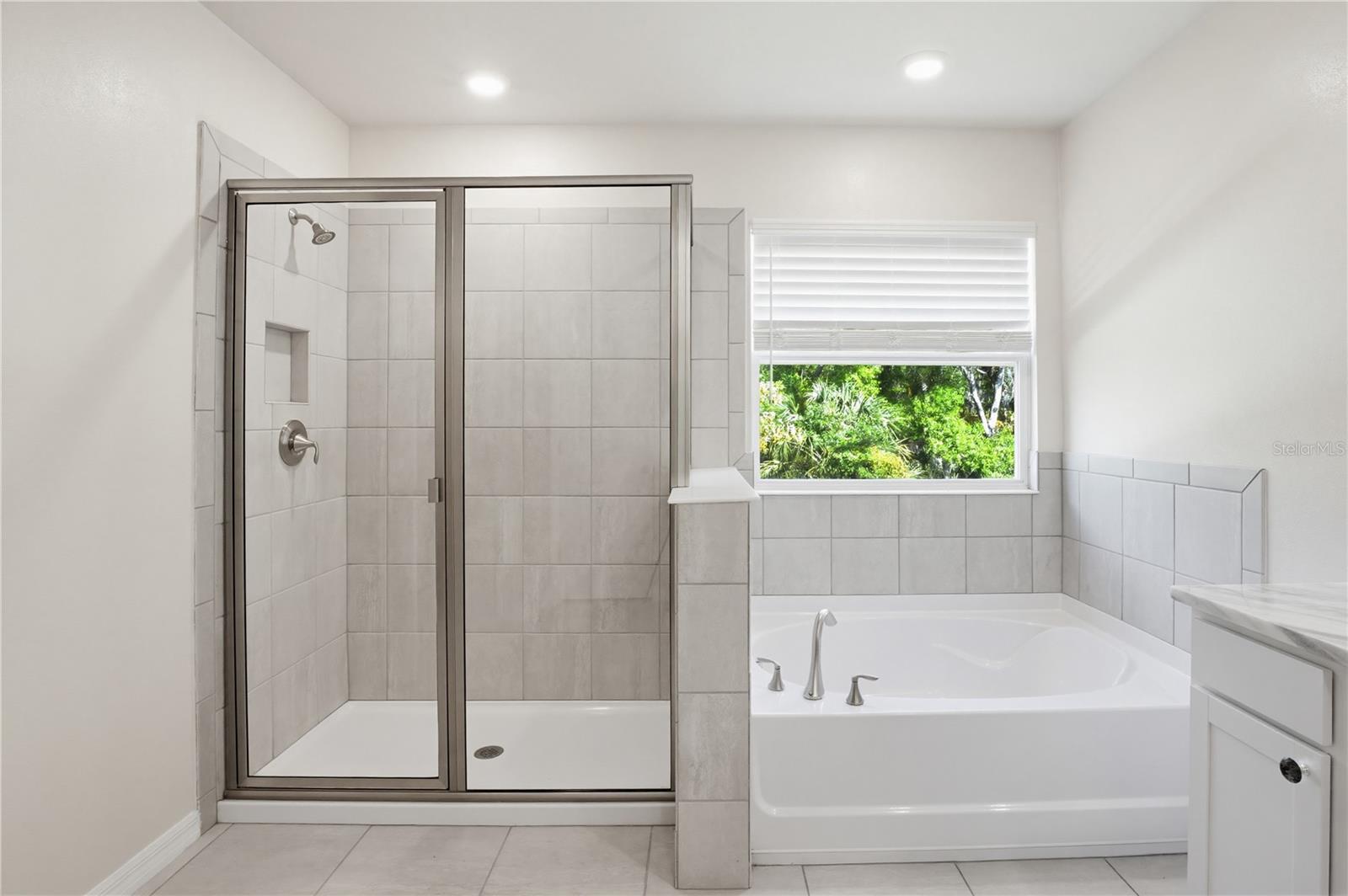 Image 27 of 46 For 813 161st Street E