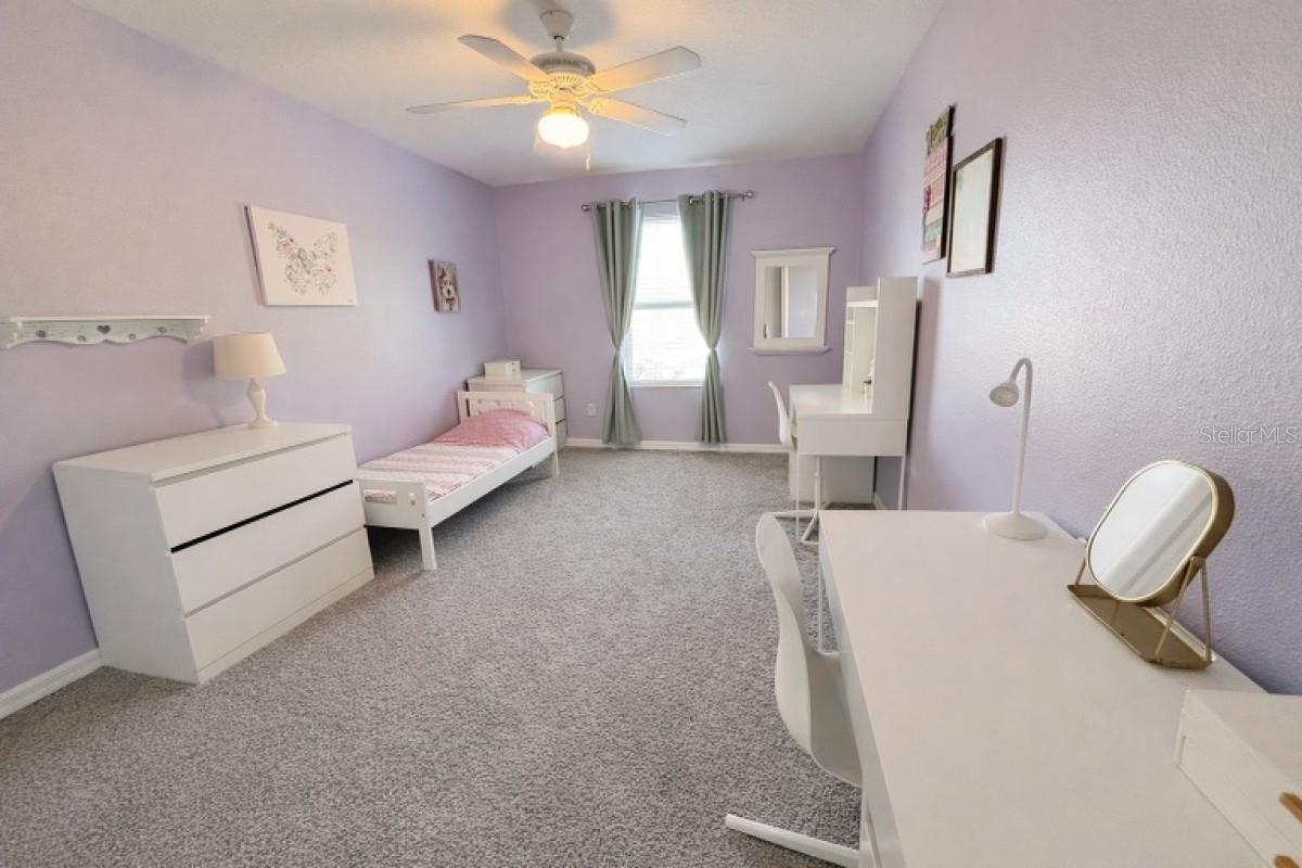 Listing photo id 14 for 11521 Southern Creek Drive