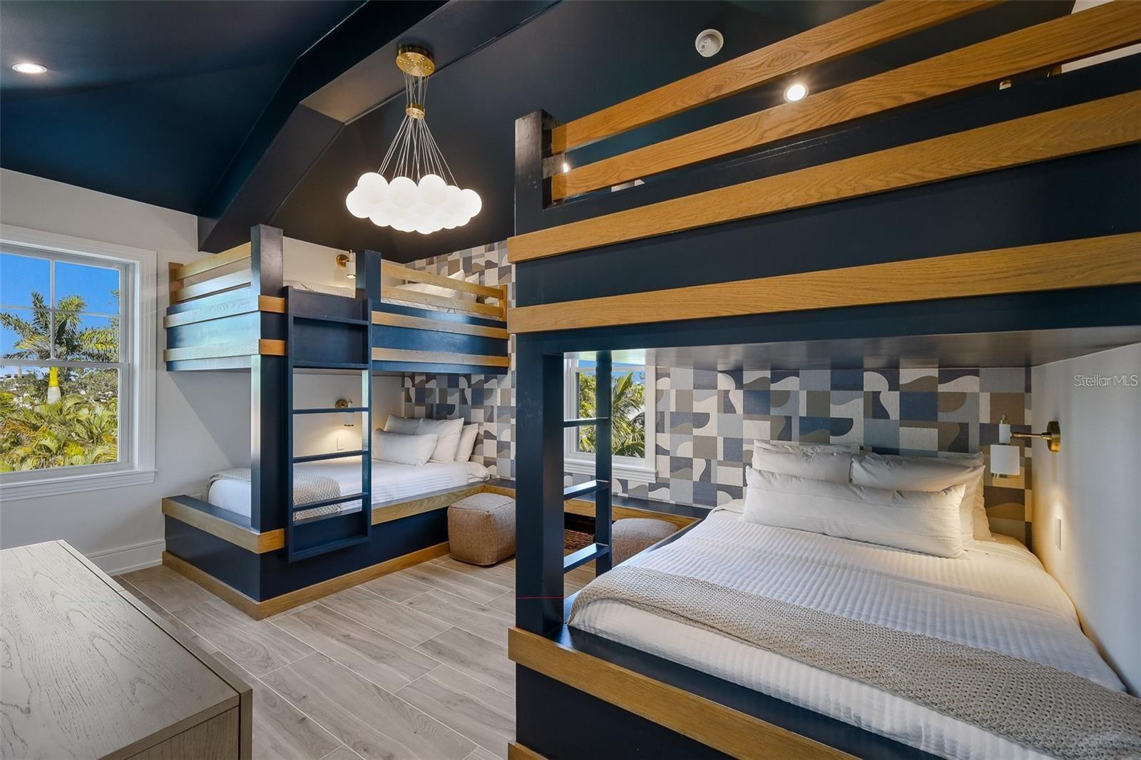 Image 32 of 74 For 119 Mckinley Drive