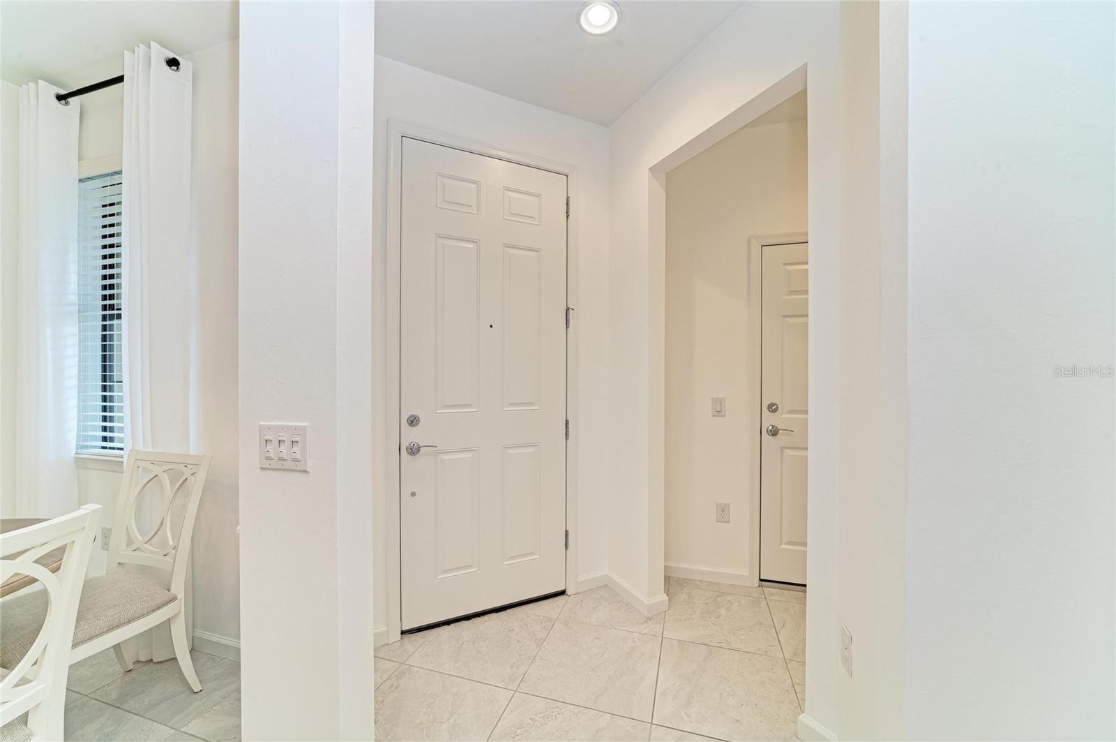 Image 5 of 49 For 6735 Haverhill Court
