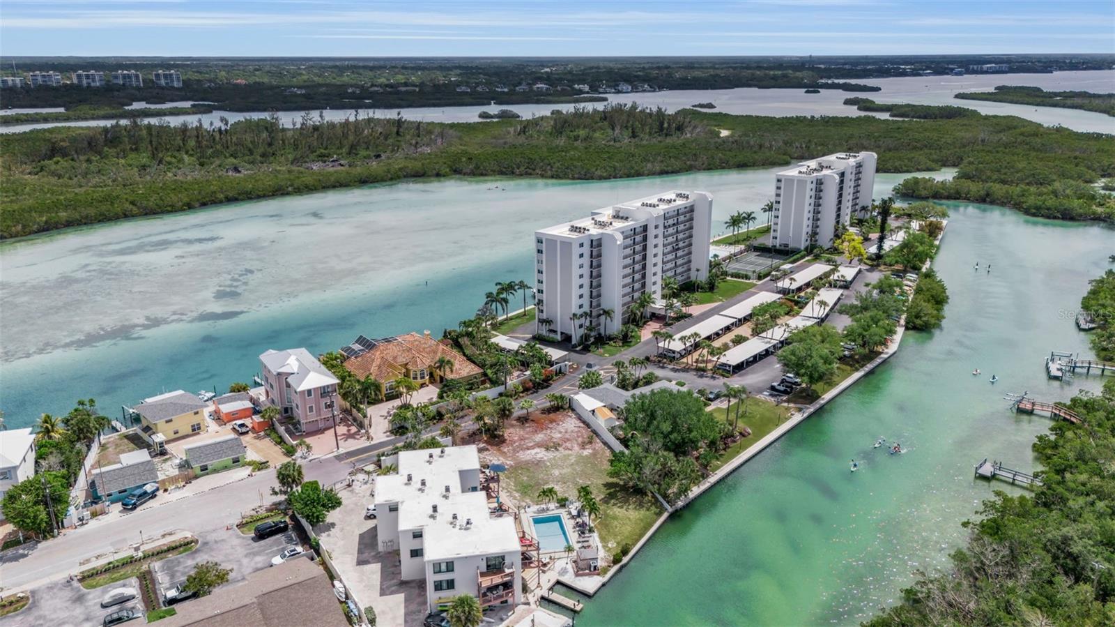 Image 10 of 23 For 9244 Midnight Pass Road