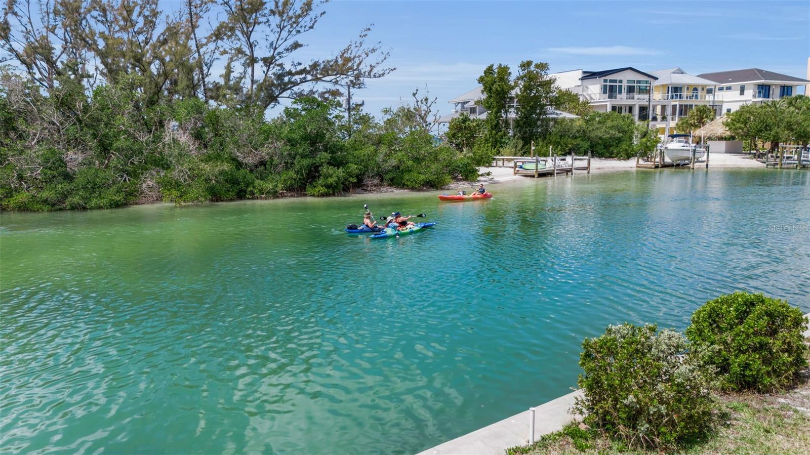 Image 11 of 23 For 9244 Midnight Pass Road