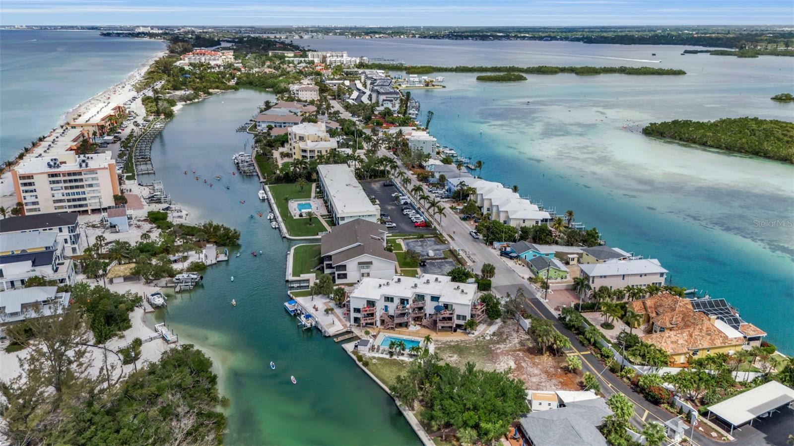 Image 13 of 23 For 9244 Midnight Pass Road