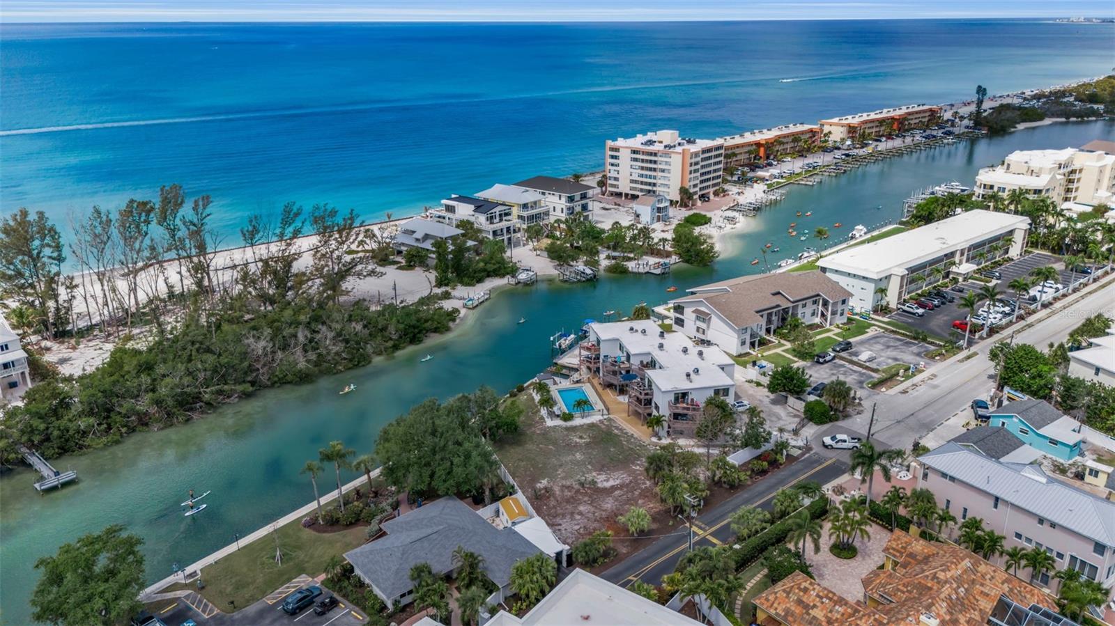 Image 14 of 23 For 9244 Midnight Pass Road