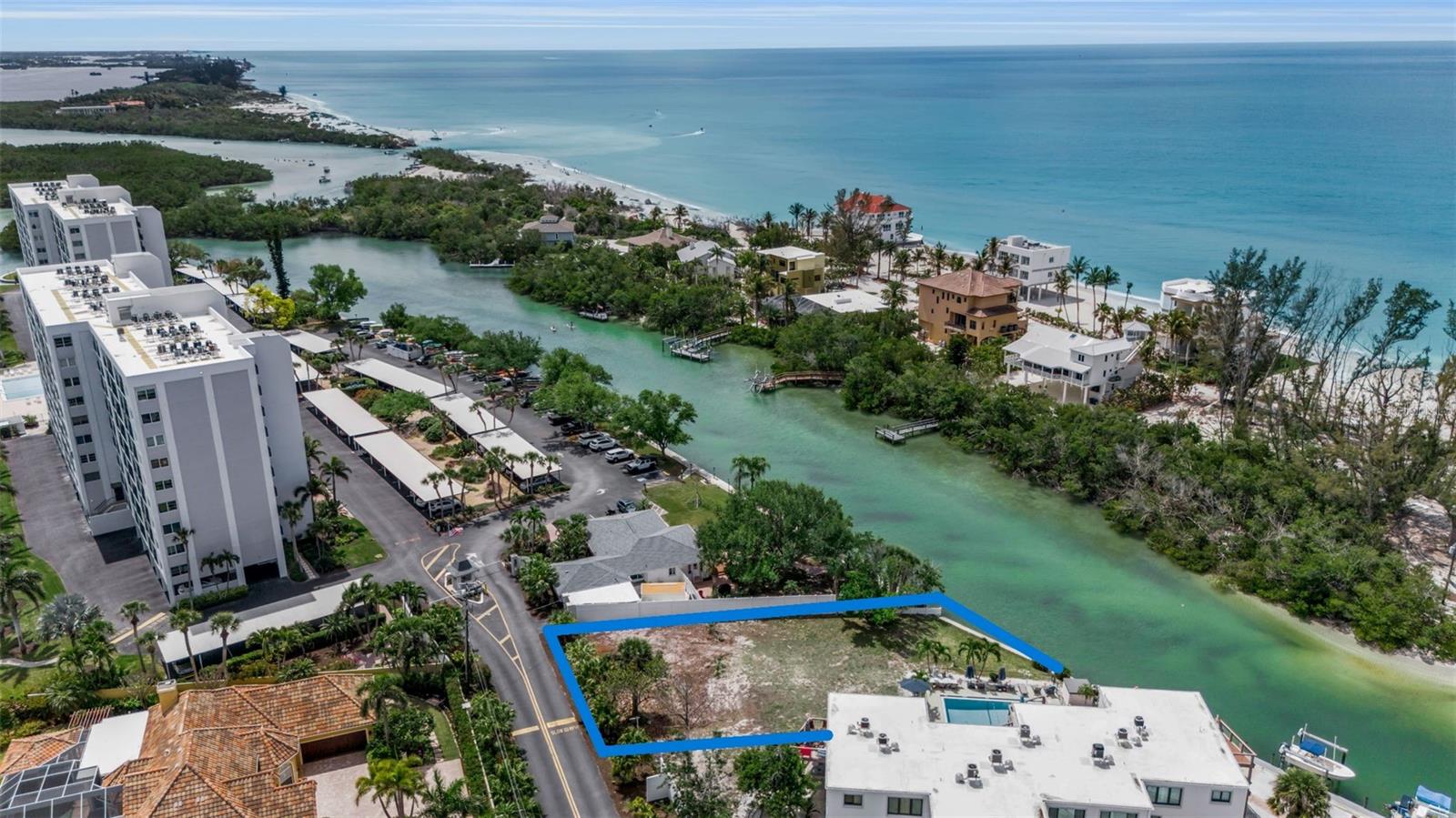 Image 15 of 23 For 9244 Midnight Pass Road