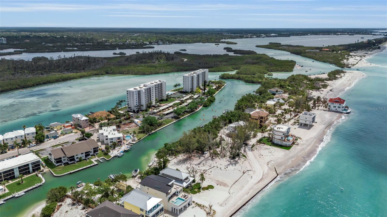 Image 18 of 23 For 9244 Midnight Pass Road