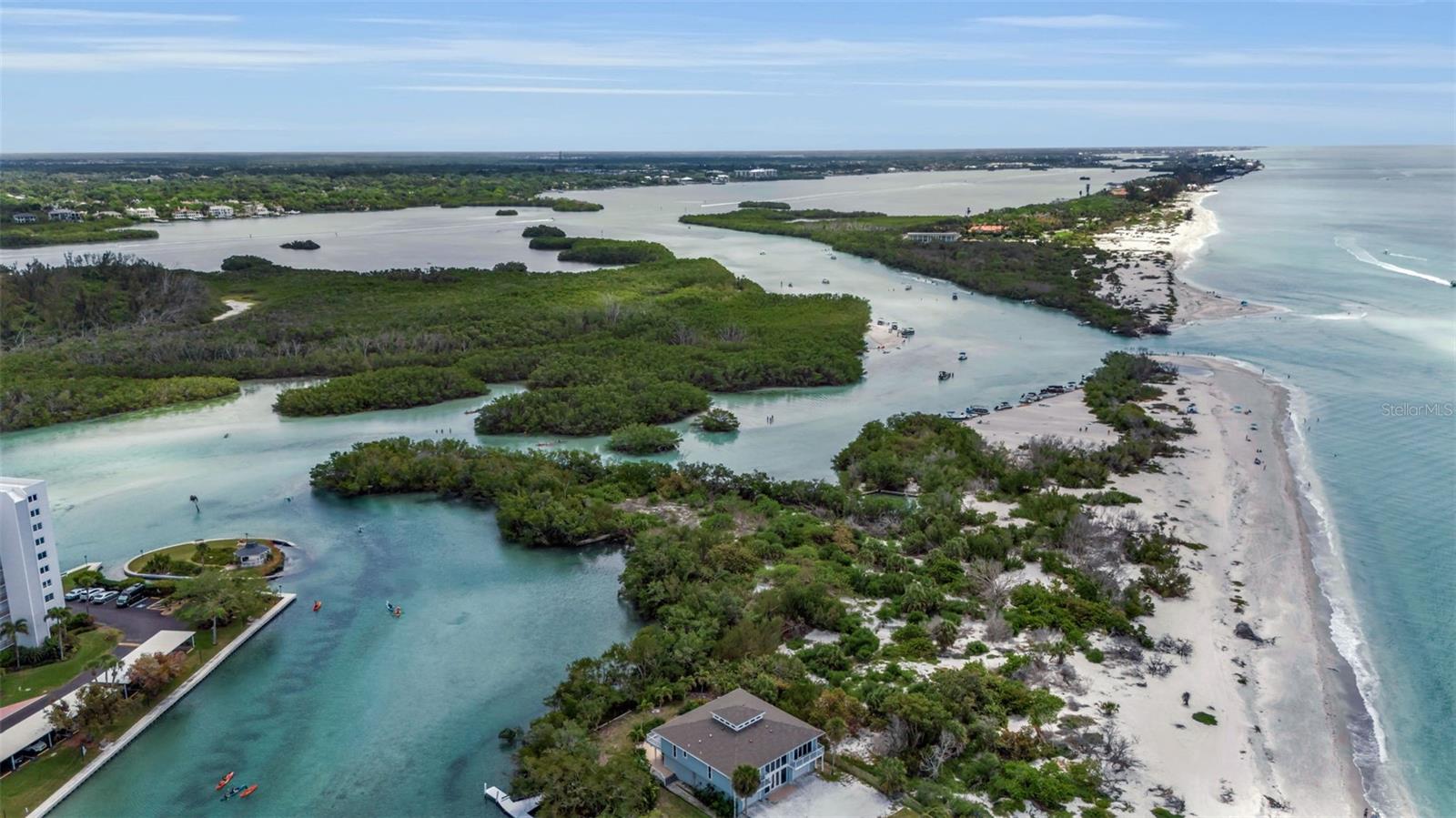 Image 19 of 23 For 9244 Midnight Pass Road