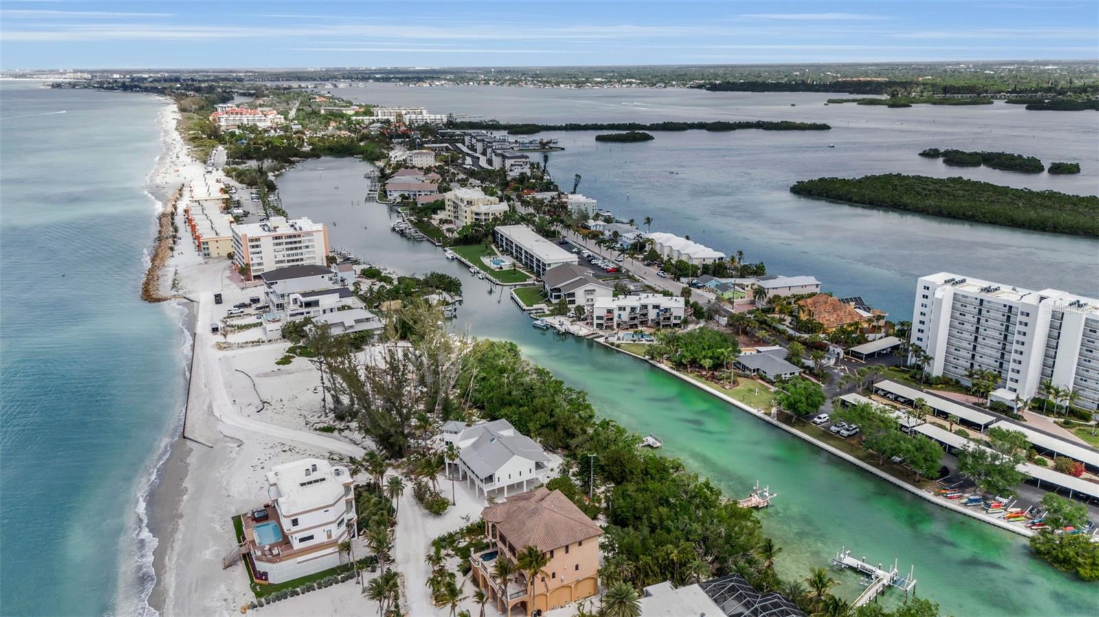 Image 21 of 23 For 9244 Midnight Pass Road