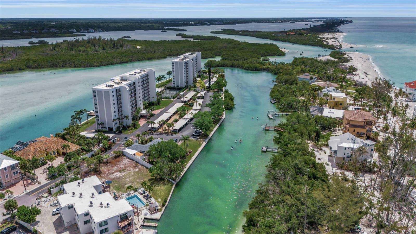 Image 9 of 23 For 9244 Midnight Pass Road