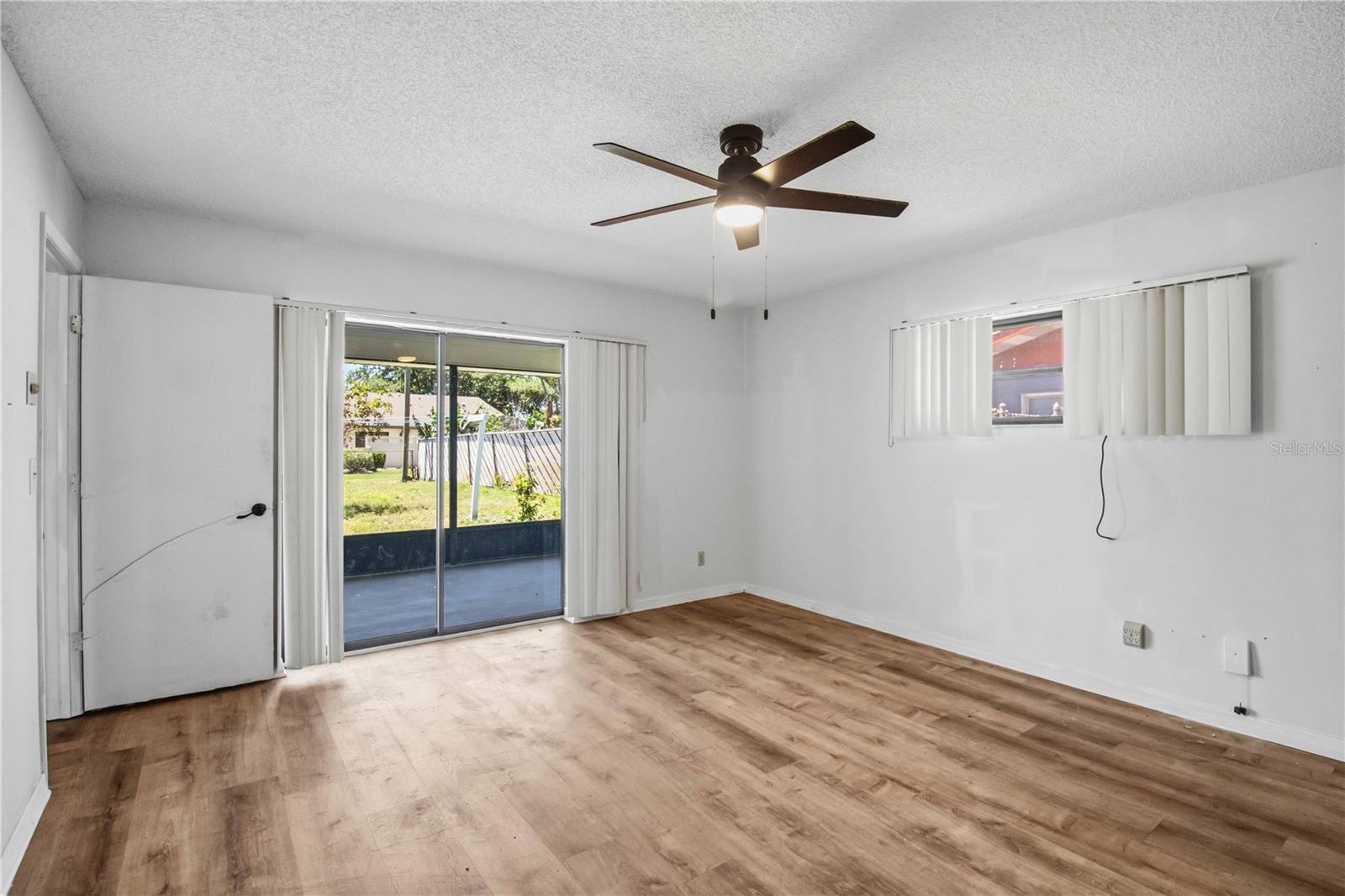 Image 10 of 28 For 2715 27th Avenue Drive W