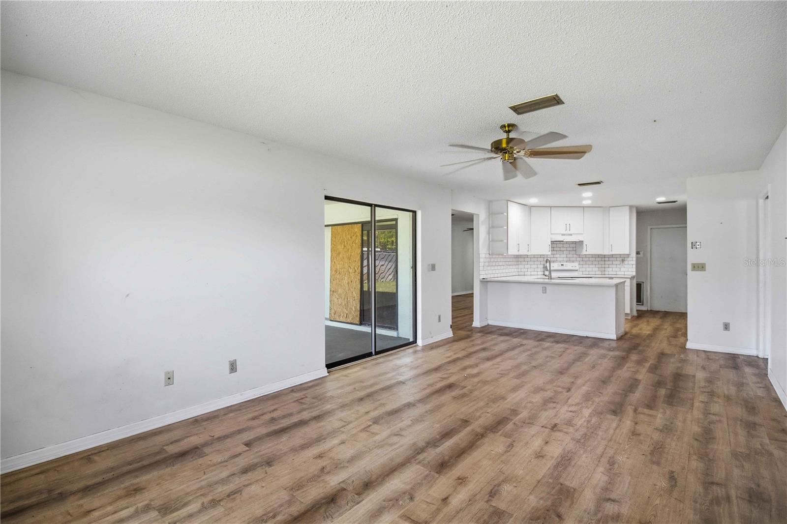 Image 13 of 28 For 2715 27th Avenue Drive W