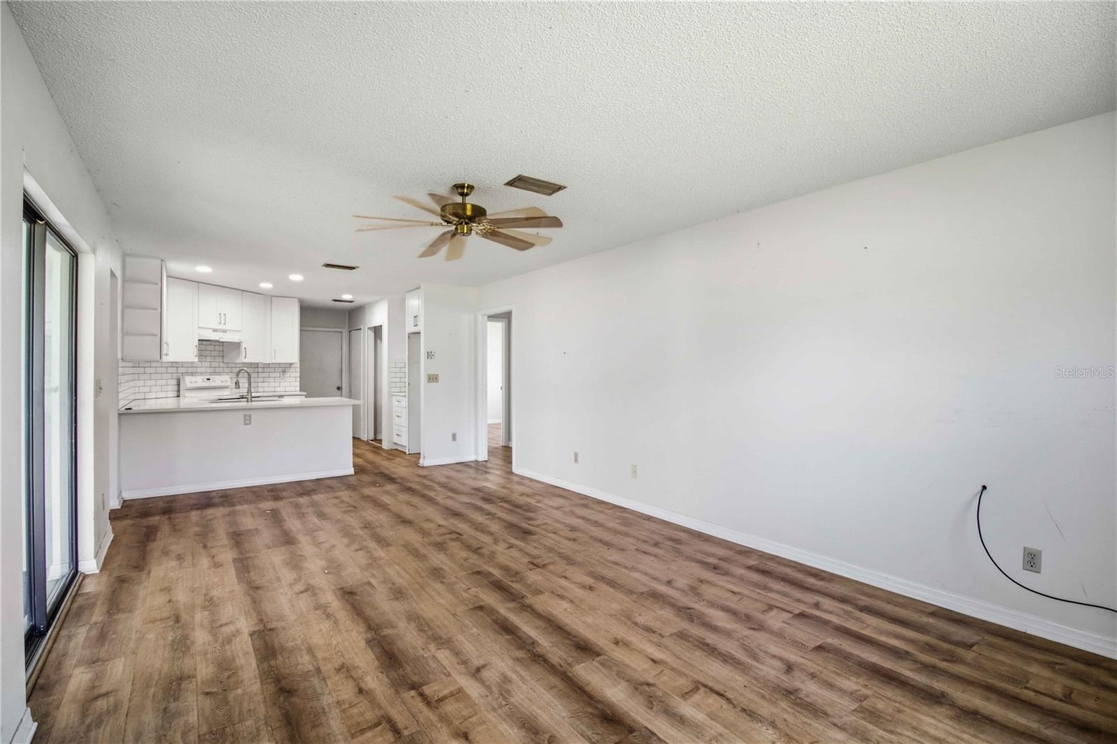 Image 14 of 28 For 2715 27th Avenue Drive W