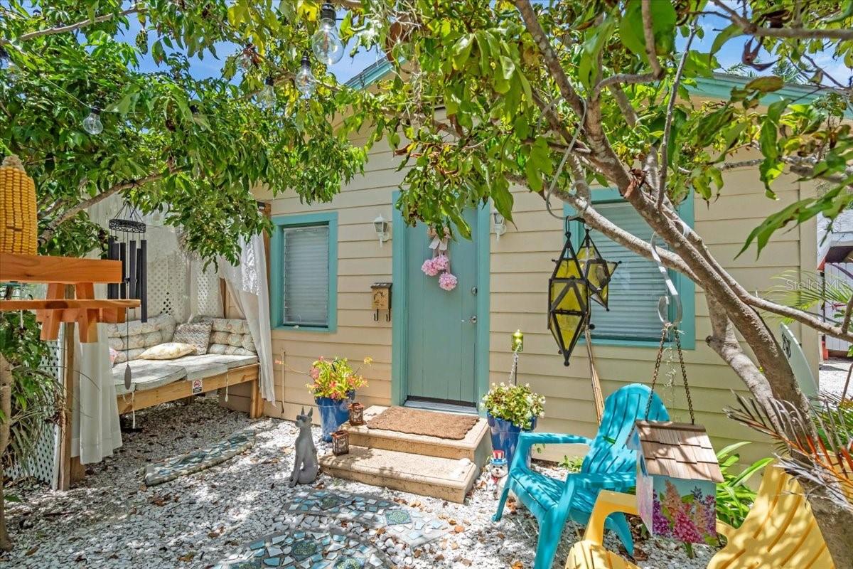 Image 41 of 100 For 1761 Siesta Dr & 1760 Wisconsin Ln