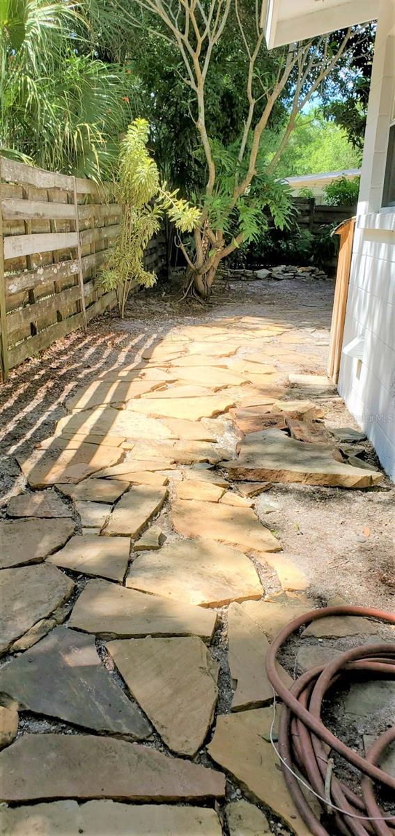 Image 15 of 25 For 2541 Floyd Street