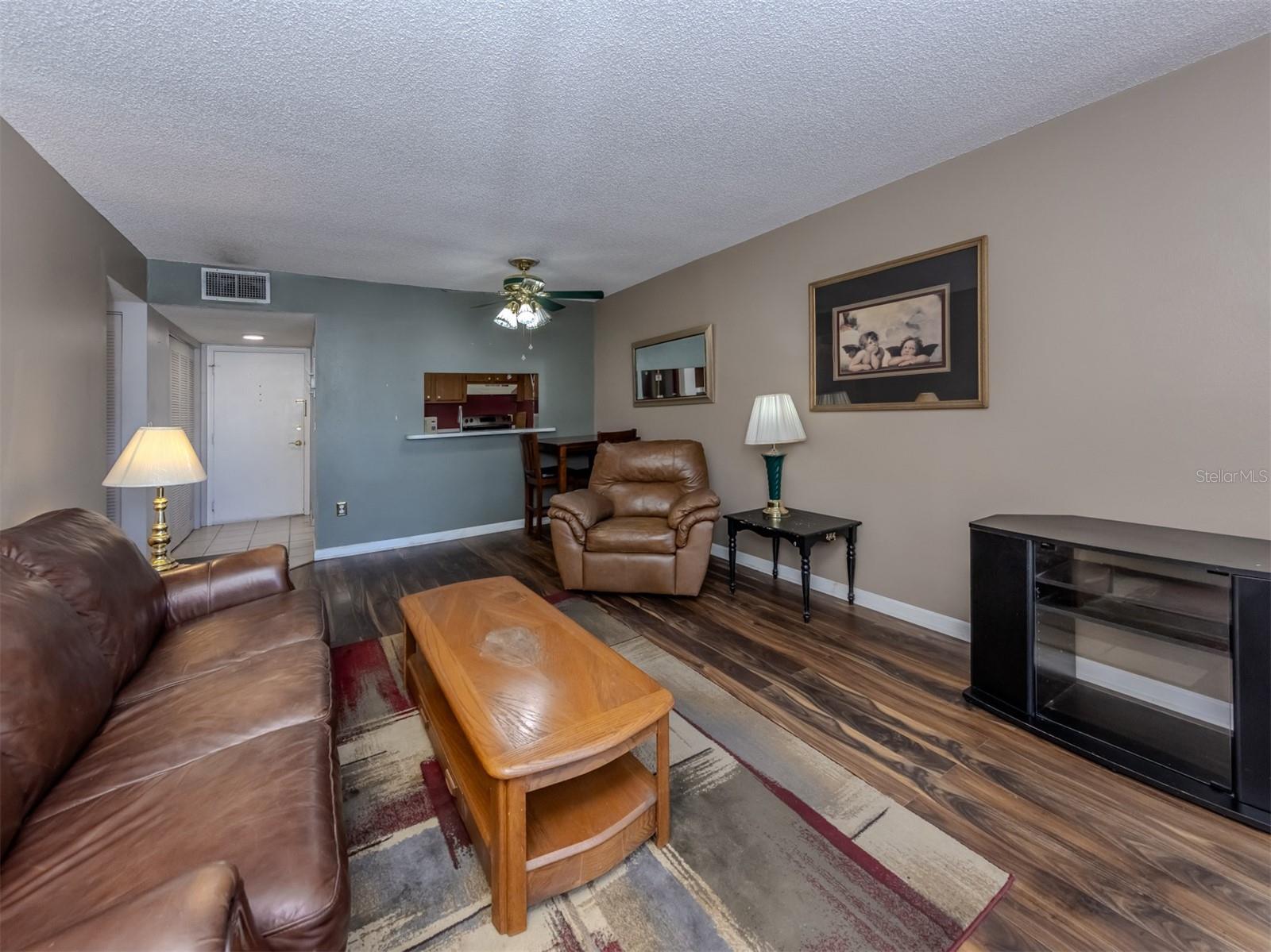 Image 10 of 50 For 519 Albee Farm Road 201