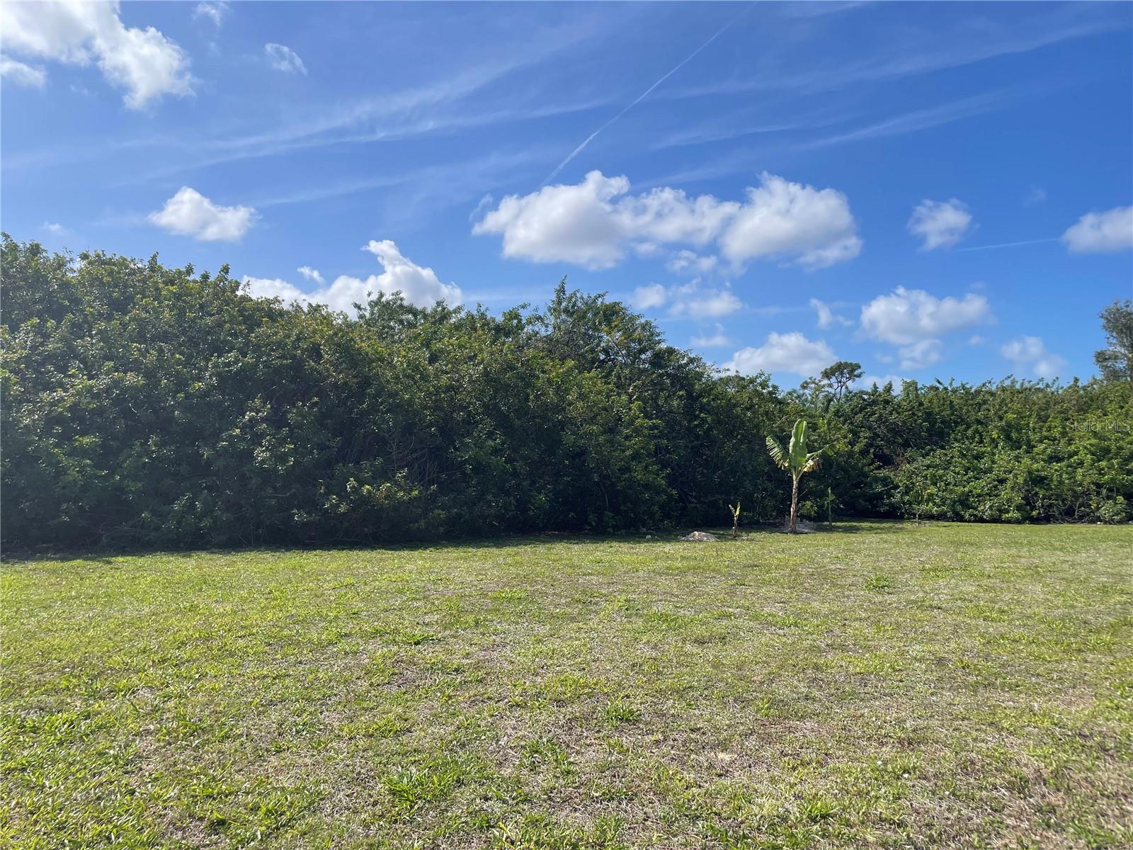 Image 39 of 39 For 1001 Marion Avenue 8