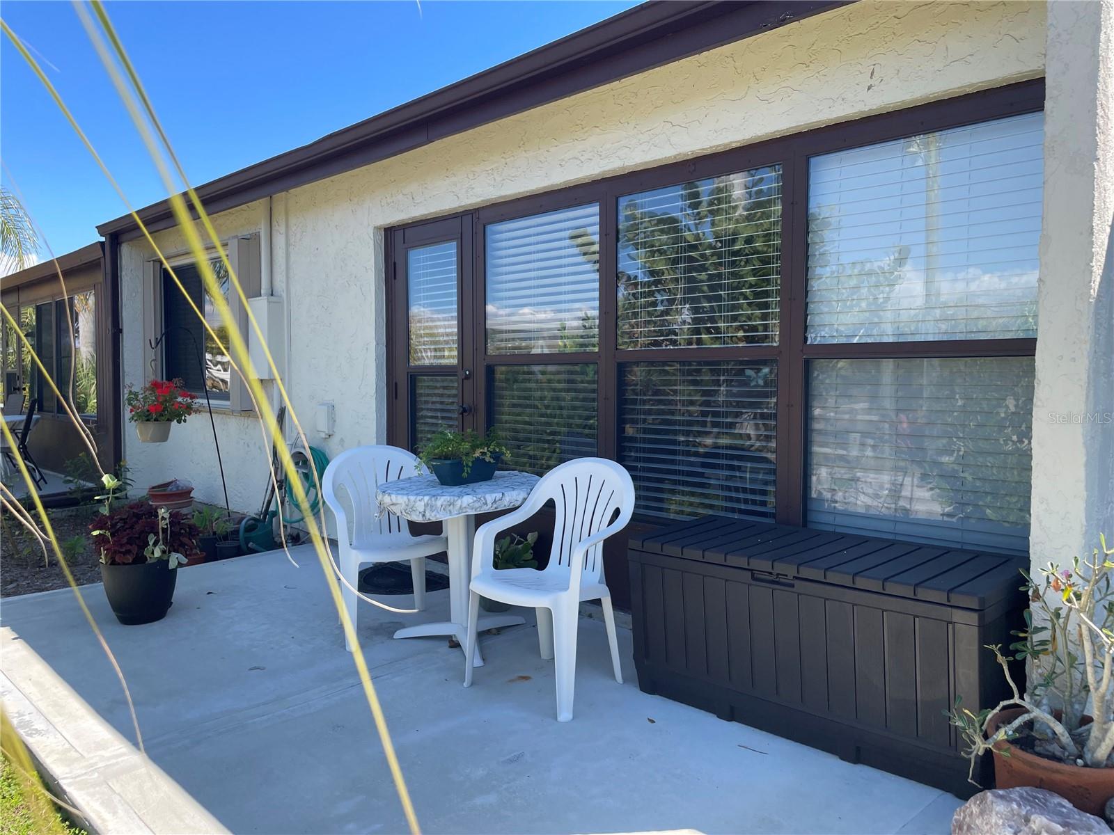 Image 4 of 39 For 1001 Marion Avenue 8