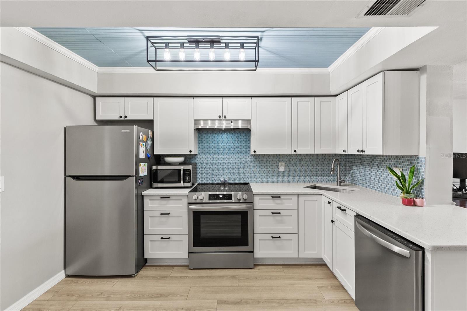 Image 3 of 22 For 1028 Apollo Beach Boulevard 21