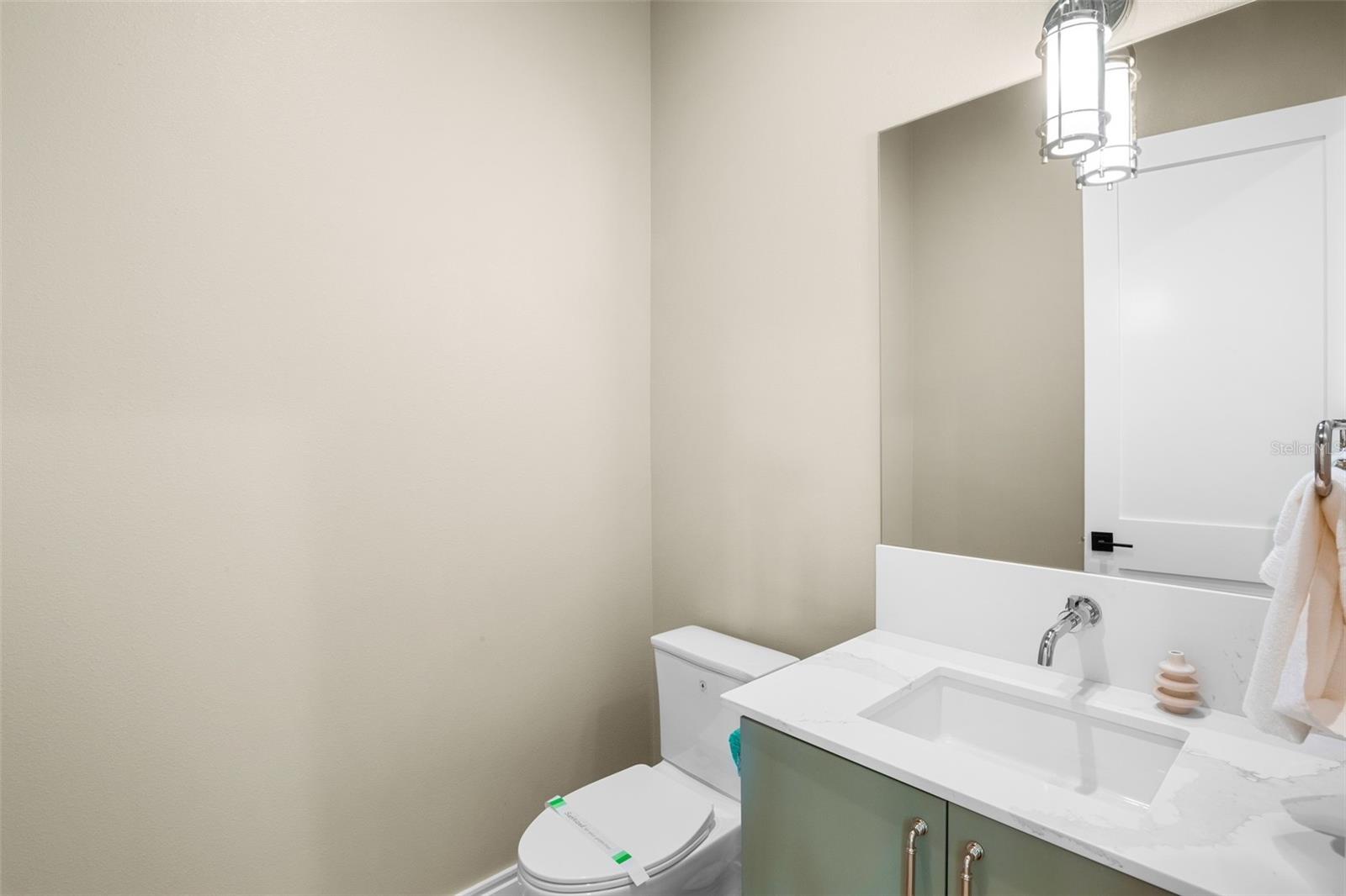 Image 17 of 70 For 6548 Sabal Drive