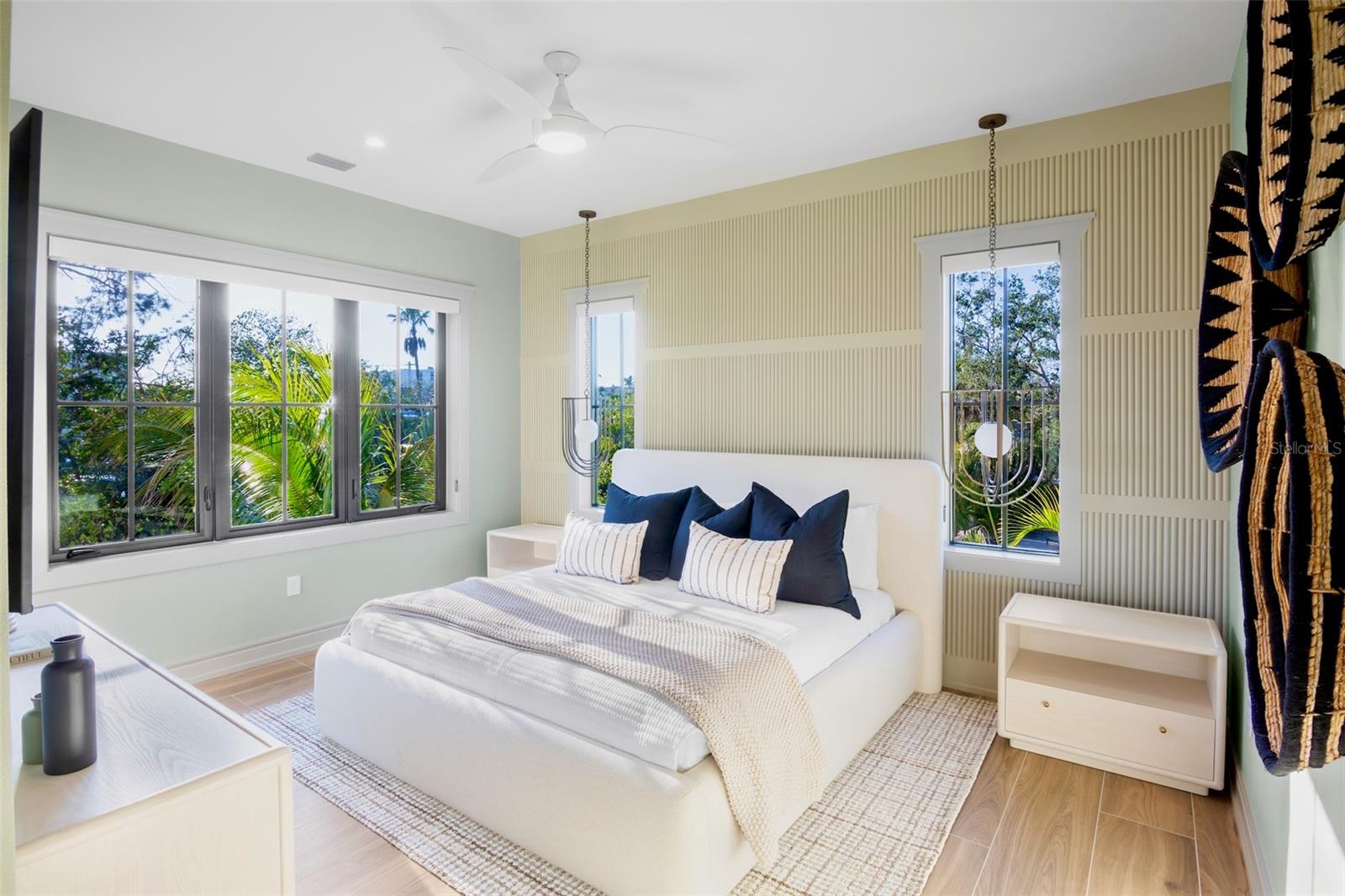 Image 18 of 70 For 6548 Sabal Drive