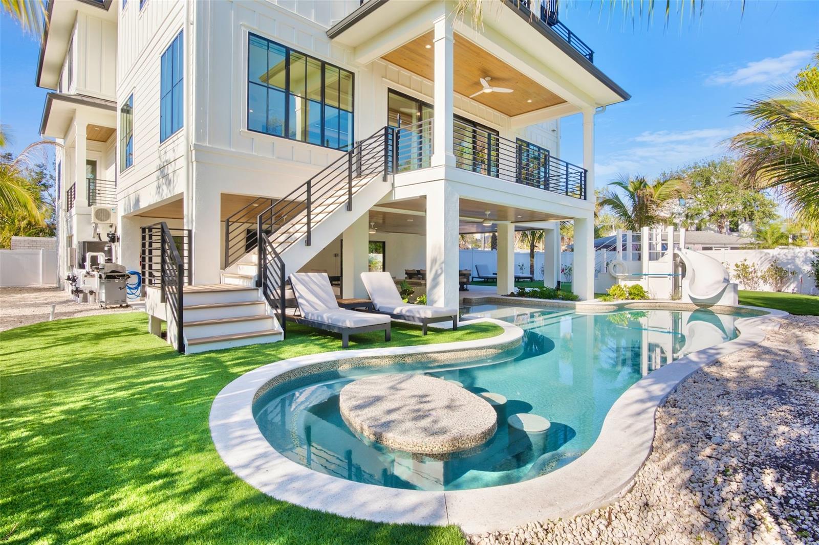 Image 3 of 70 For 6548 Sabal Drive