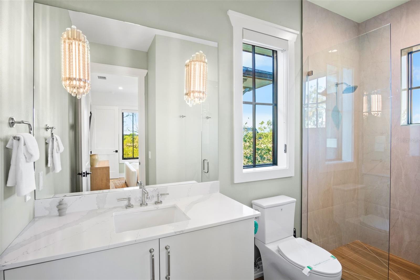 Image 31 of 70 For 6548 Sabal Drive