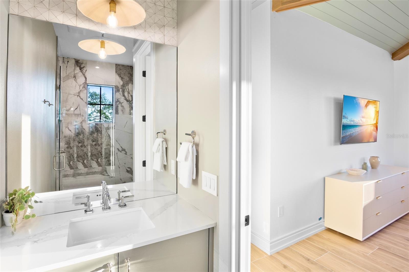 Image 40 of 70 For 6548 Sabal Drive