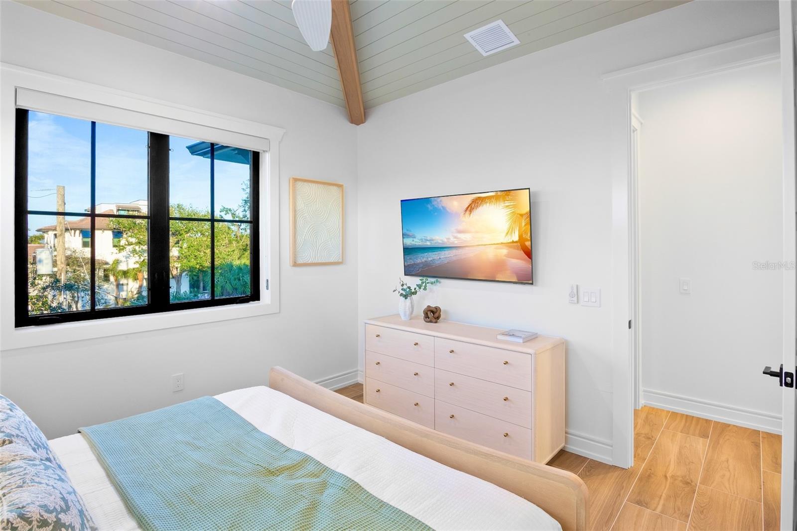 Image 42 of 70 For 6548 Sabal Drive