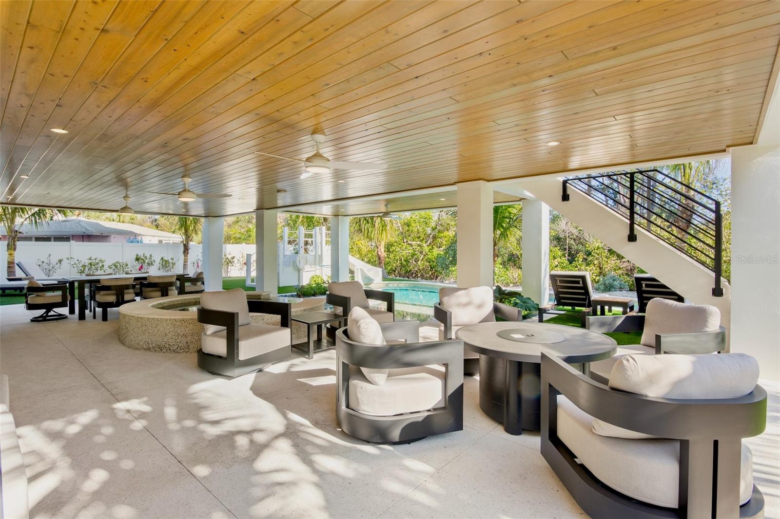 Image 55 of 70 For 6548 Sabal Drive