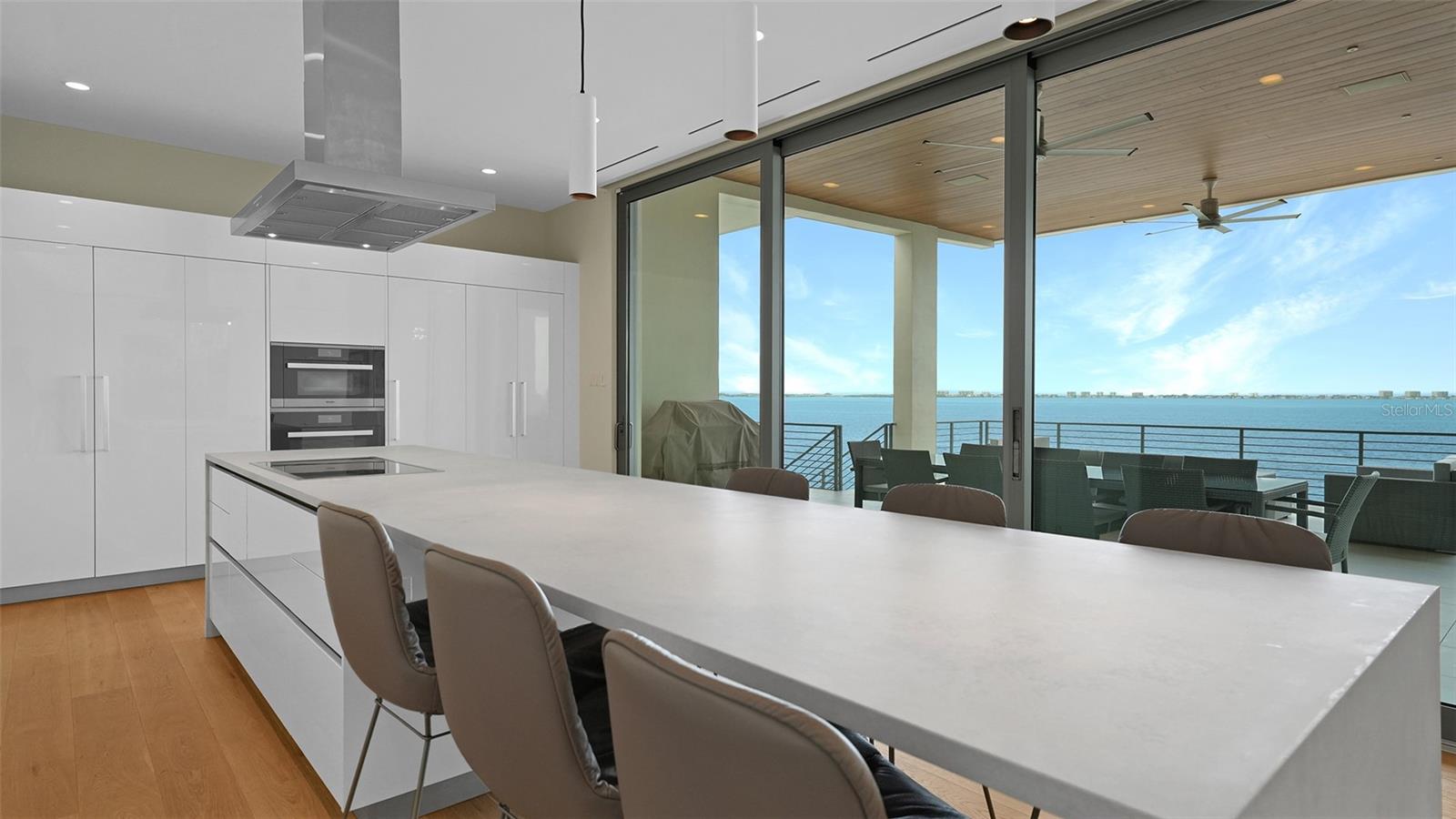 Image 11 of 30 For 4123 Bay Shore Road