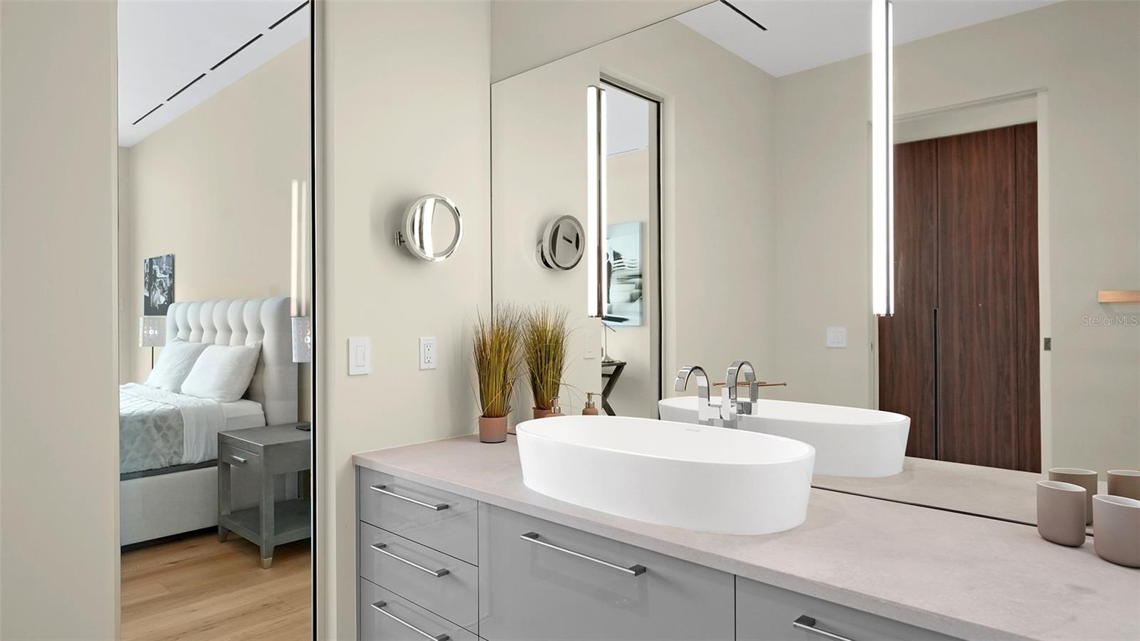 Image 16 of 30 For 4123 Bay Shore Road