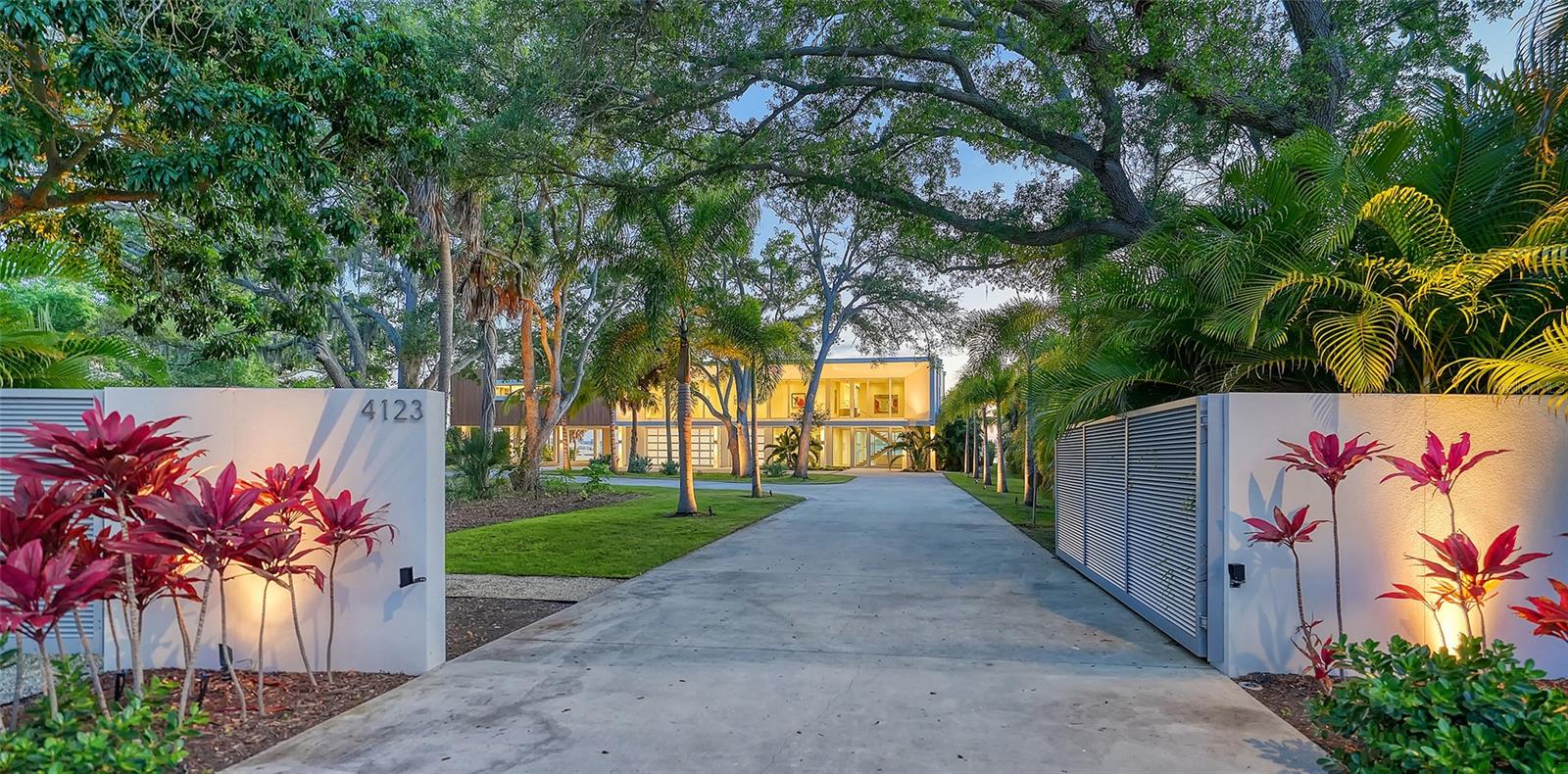 Image 2 of 30 For 4123 Bay Shore Road