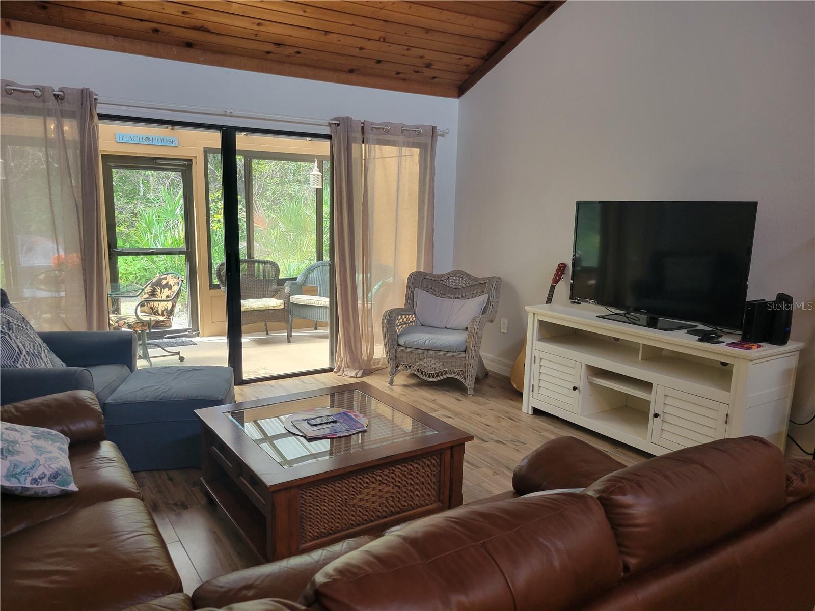 Image 9 of 24 For 7907 4th Avenue W 7907