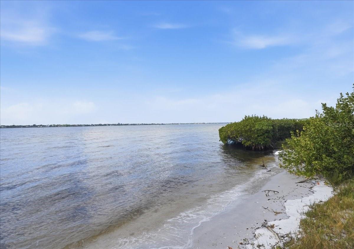 Image 5 of 10 For 2111 4th St Court W