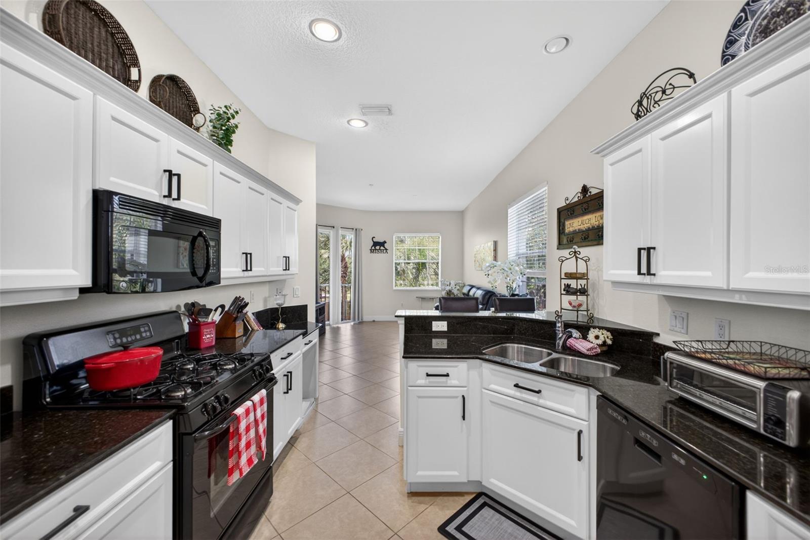 Image 17 of 45 For 8229 Miramar Way 204