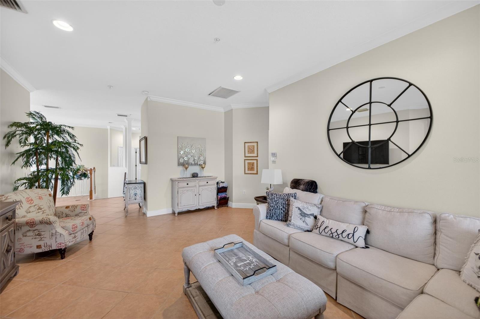 Image 2 of 45 For 8229 Miramar Way 204