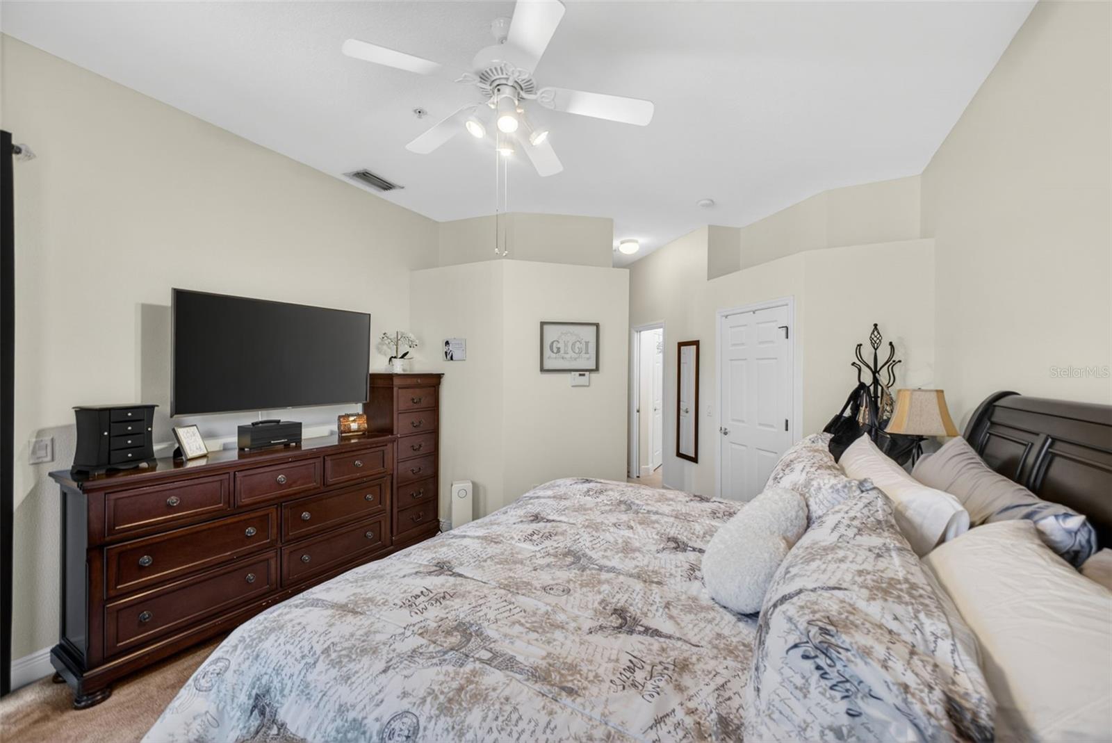 Image 24 of 45 For 8229 Miramar Way 204