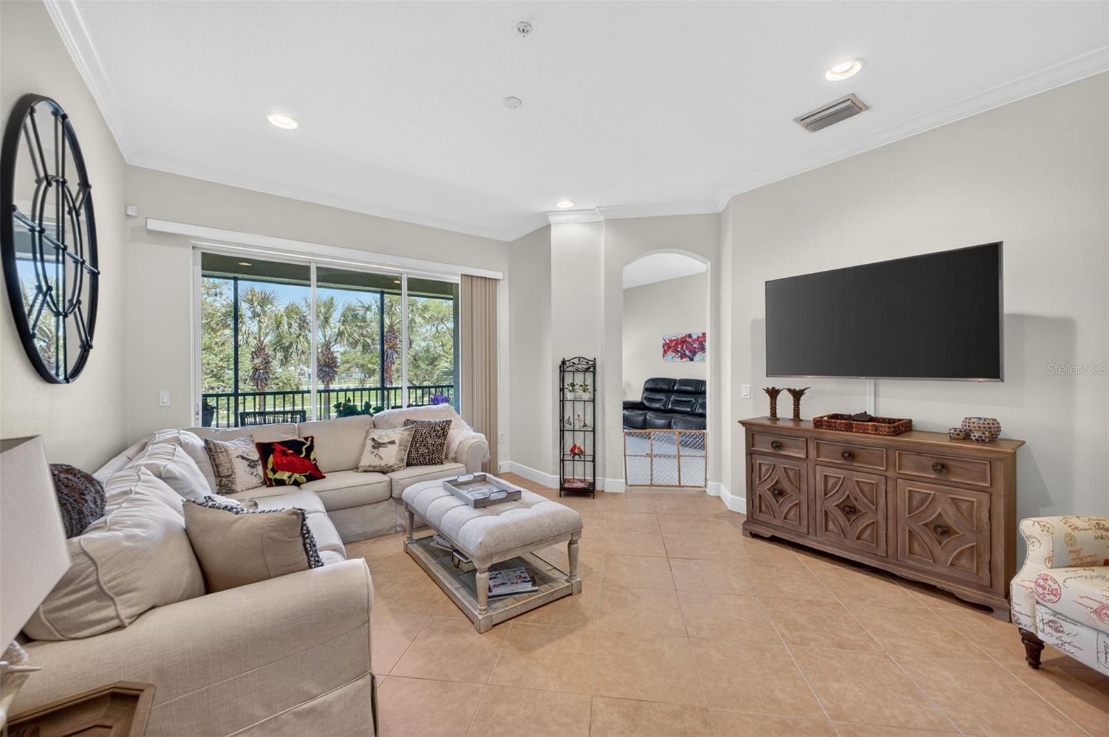 Image 3 of 45 For 8229 Miramar Way 204