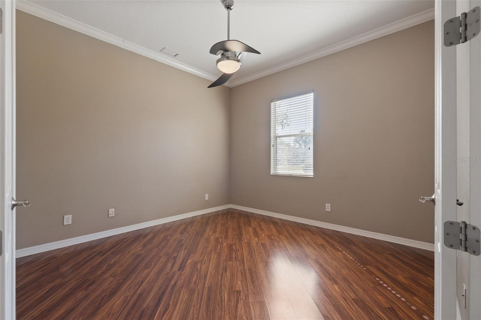 Image 14 of 45 For 12150 Maple Ridge Drive