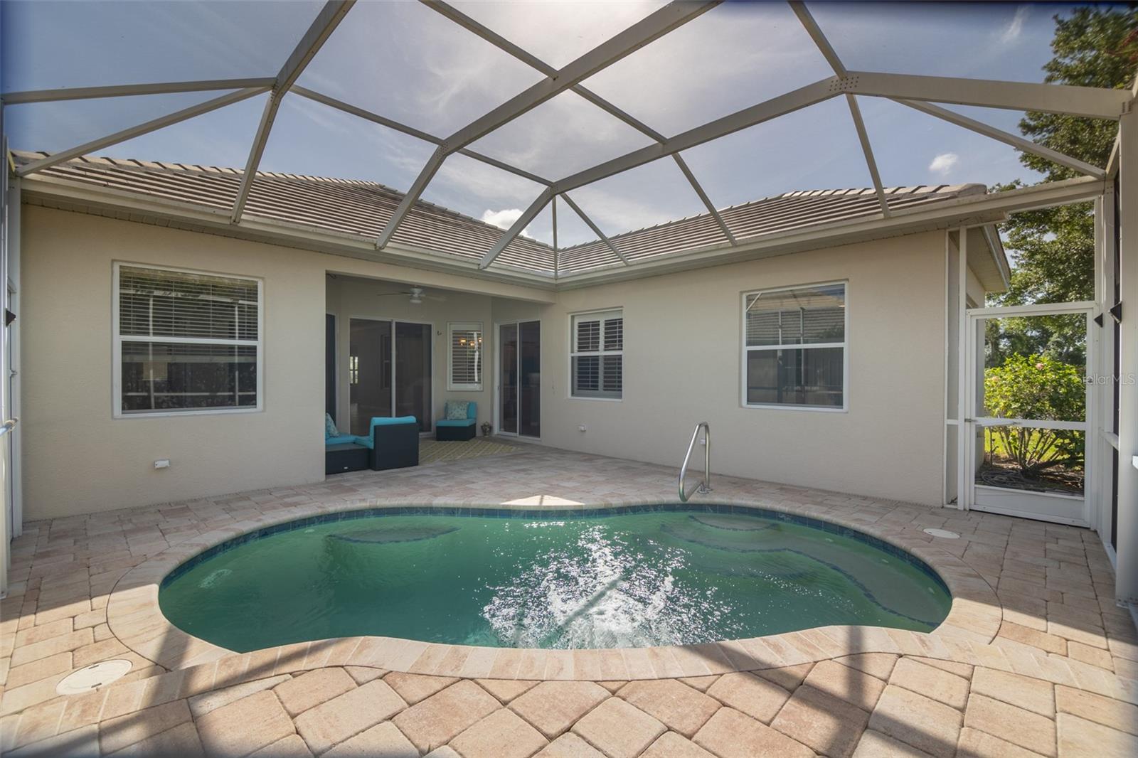 Image 22 of 45 For 12150 Maple Ridge Drive