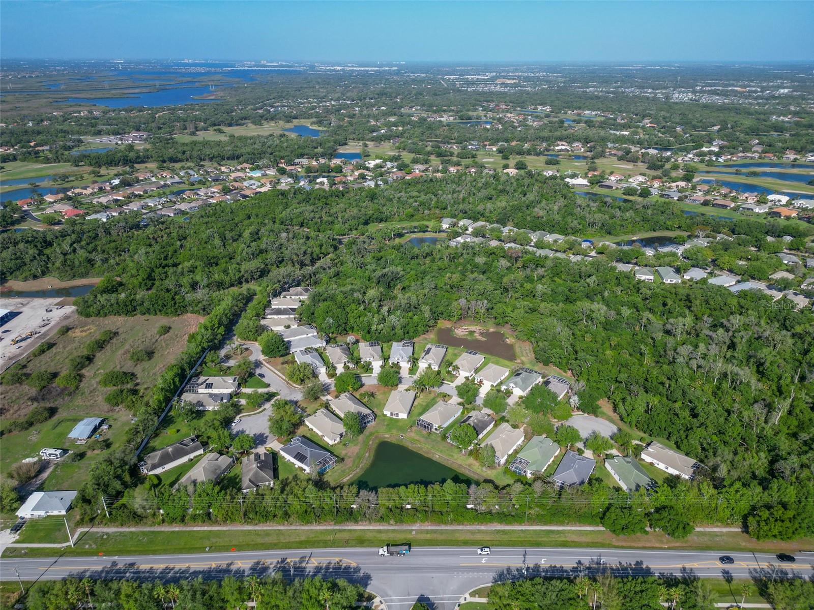 Image 36 of 45 For 12150 Maple Ridge Drive