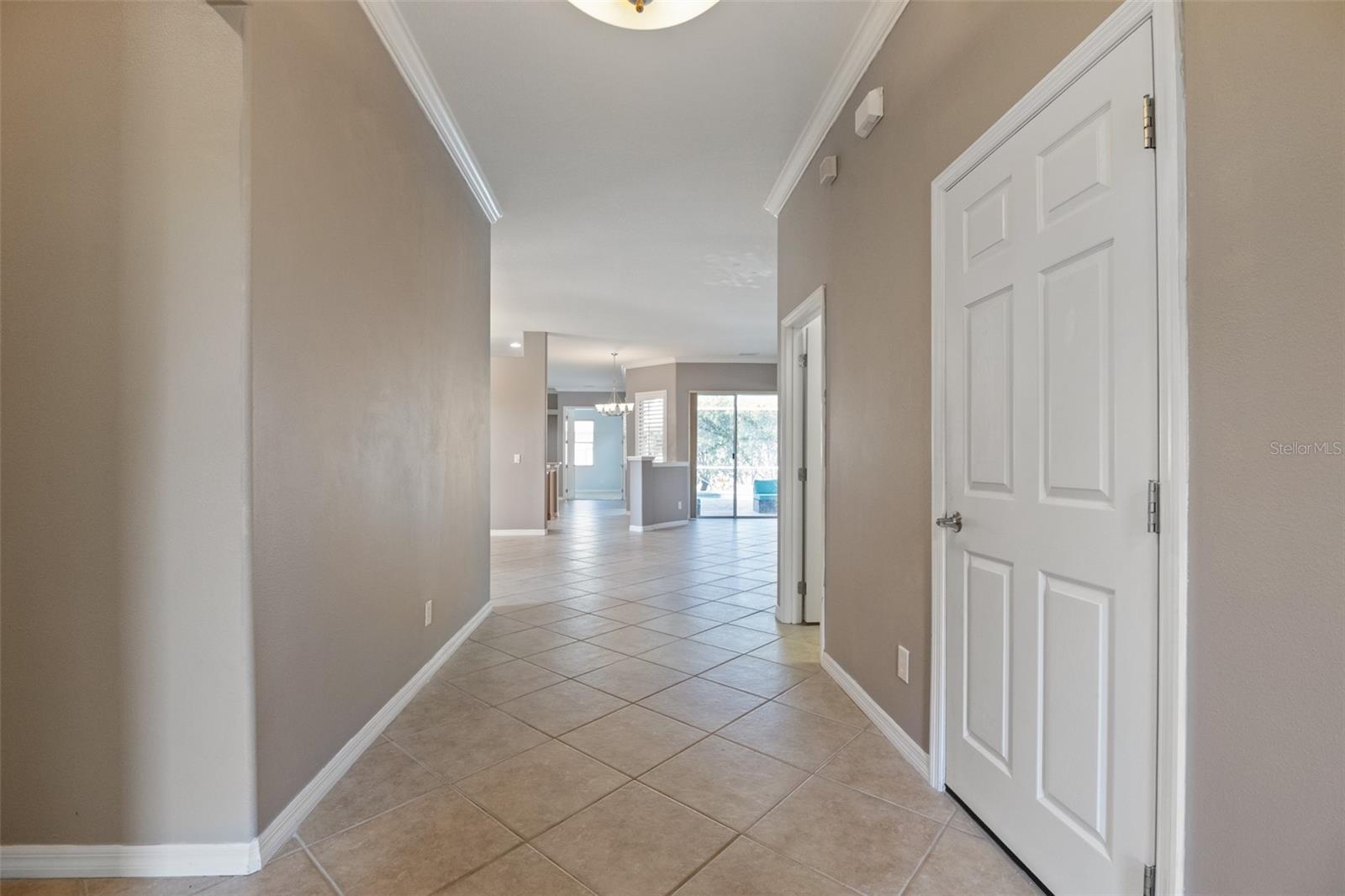 Image 4 of 45 For 12150 Maple Ridge Drive